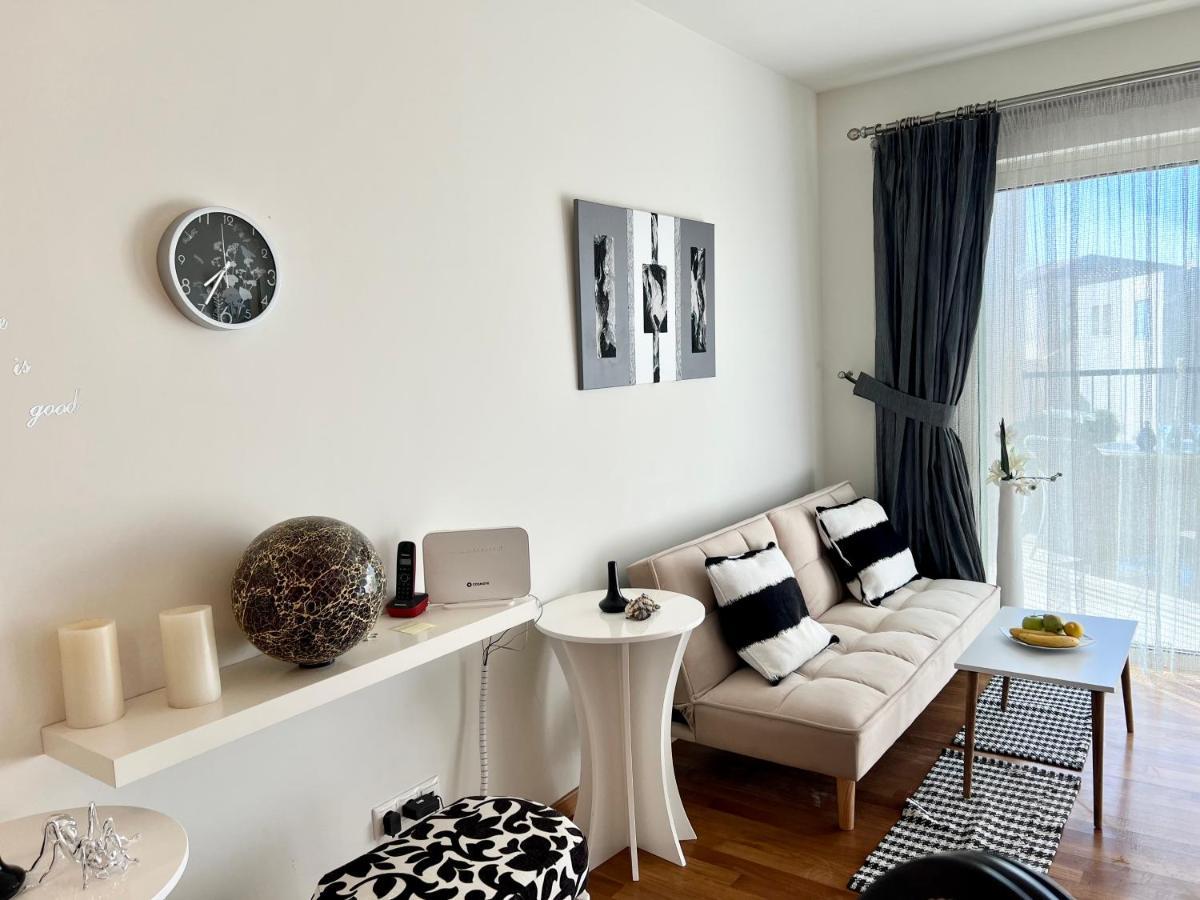 Odyssey Beach Front Apartment ハニア エクステリア 写真