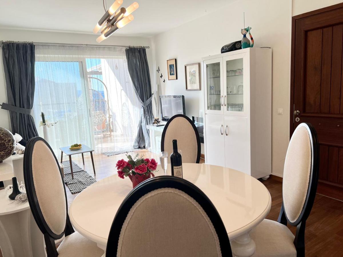 Odyssey Beach Front Apartment ハニア エクステリア 写真